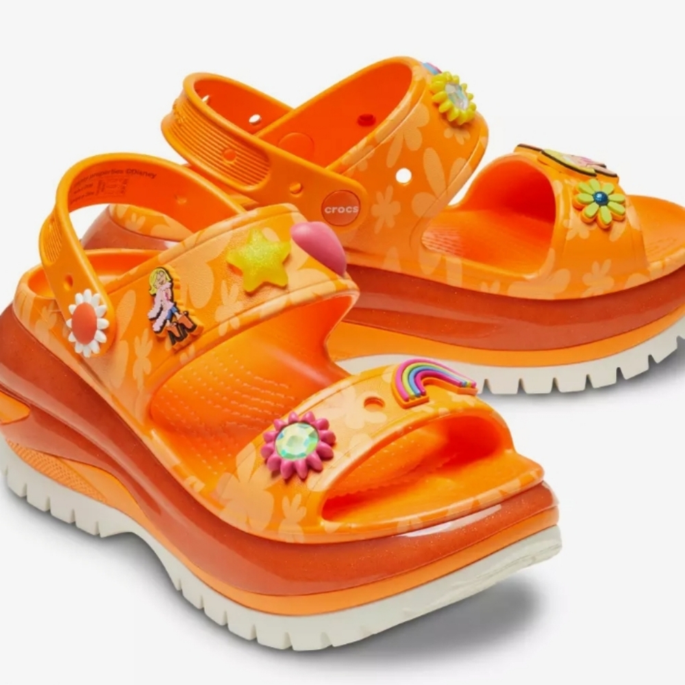 The Lizzie McGuire Mega Crush Sandals Adult Crocs NWT (M9/W11)